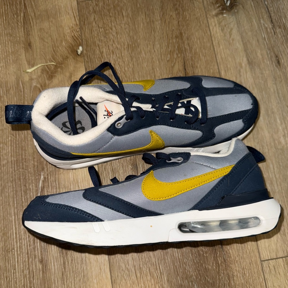 Youth Air Max Dawn